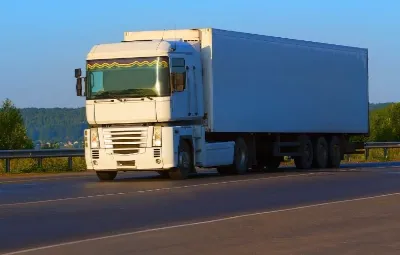 İzmir ile Tarsus Arası Öğrenci Eşyası Taşıma